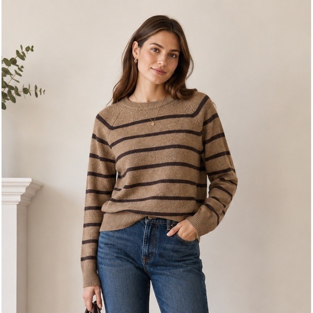 100% Lambswool Striped Sweater Brown Tan Crewneck Pullover Women's S/M Preppy